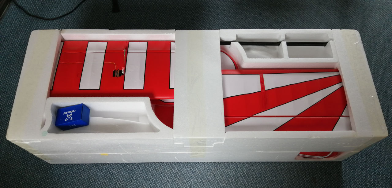 FMS Pitts V2 - Innenverpackung